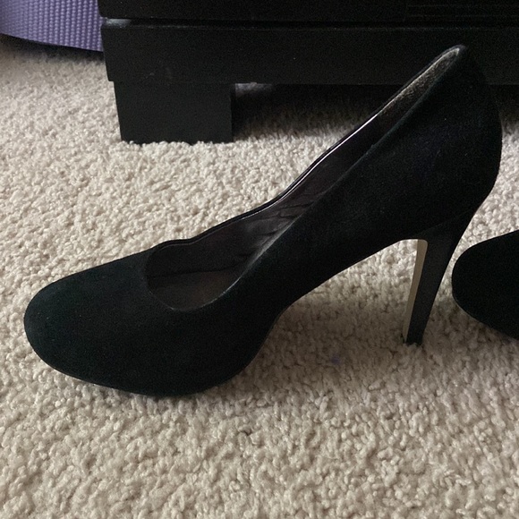 Banana Republic heels - Picture 5 of 12